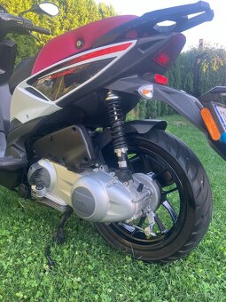 APRILIA SR MOTARD 125 - 12
