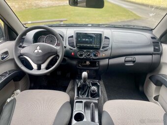 Mitsubishi L 200 L200 2.5 DI-D 100KW Double Cab ANIMAL 2015 - 12