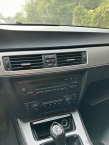BMW E90 325i nahradni dily - 12
