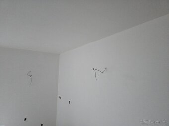 Prodej rodinného domu 150 m2, 5+kk, pozemek 400 m2, v obci D - 12