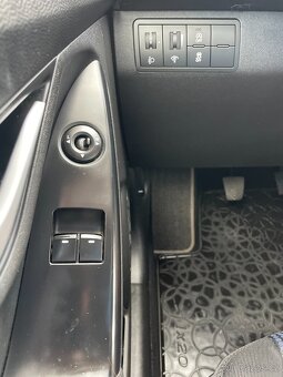 Hyundai ix20, 1.4 CVVT, naj. 16 000 km, původ ČR, 1. maj. - 12