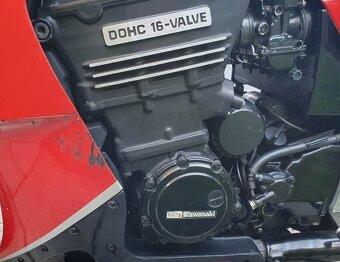 Kawasaki GPZ 750 R, rok 1985, najeto 43168 Km, krásný stav. - 12