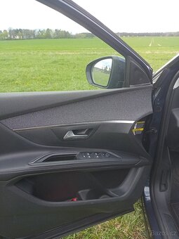 Peugeot 5008 - 12