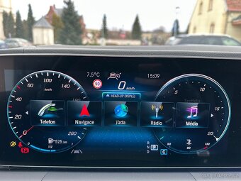 Mercedes-Benz 350d 4M kupé - 12