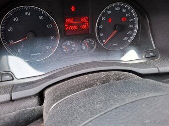 VW Golf V 1.4 16v 55kw Klima  Model 2006 Nová Stk - 12