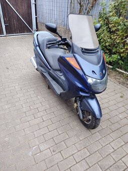 Yamaha majesty 250 - 12