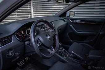 Škoda Octavia Combi 2.0 TDI RSDSG - 12