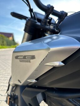 Honda CB125r - 9720km - 12