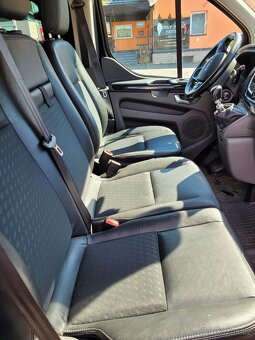Ford custom sport - 12