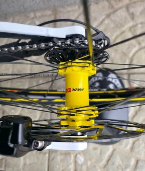 Downhill kolo Canyon Sender CF 9.0 Team Carbon 2018 27.5" - 12