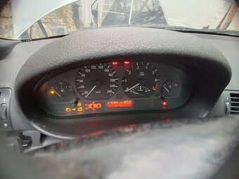 prodám BMW e46 Compact 318ti /2003 - 12