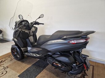 Piaggio MP3 530 hpe zpátečka kamera 10/2022 nové pneu - 12