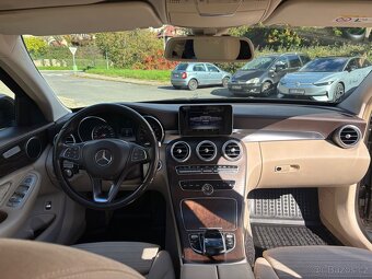 Mercedes Benz C W205 - 12