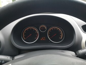 OPEL CORSA 1.3i BENZÍN 59KW KLIMATIZACE 87TIS.KM R.V.2007 - 12