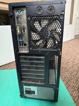 Prodám PC ZALMAN - 12