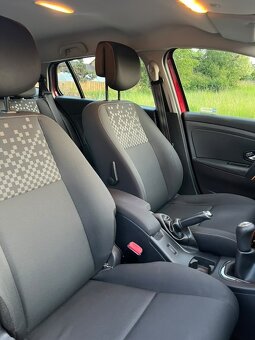 RENAULT MEGANE 1.6 74KW COMBI - 12