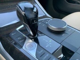 2020 BMW 3 Series 330i xDrive AWD 2.0 - 12