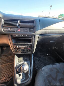 VW Golf 1.6i,74kw, nová STK. - 12