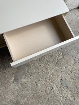TV stolek Kave Home - 12