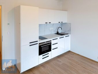 Pronájem nového bytu 1+kk (31,5 m²) + sklep, Praha 15 – Horn - 12