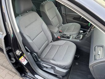 VW Golf 7 2.0 TDI 110kW DSG Full LED Navigace Park. senz. - 12