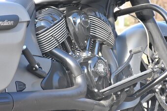 Indian Chieftain Dark Horse Titanium Smoke - 12