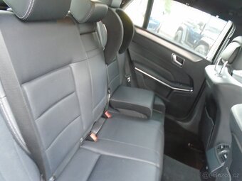 Mercedes-Benz Třídy E  E250 2.0 155kW   106tis.km - 12