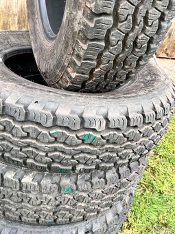 205/80 R16 104S pneu M+S Land Discovery - 12