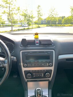 Škoda Octavia 2 2.0 TDI CR 103kW 4x4 Elegance Manuál - 12