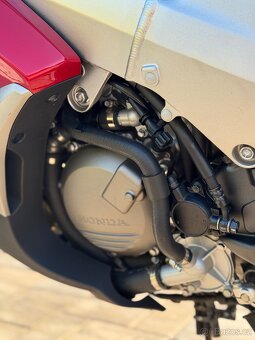 Honda VFR 800X Crossrunner 8760km - 12