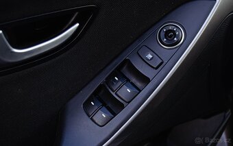 Hyundai i30 1.6 CRDi - 12