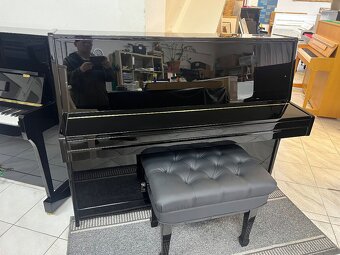 Černý Petrof mod. 115 v záruce, doprava zdarma. PRODÁNO - 12