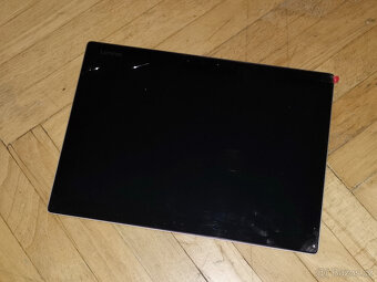 Lenovo MIIX 720-12IKB 2v1 i7/1TB SSD - na opravu/na díly - 12