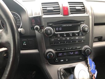 Honda CR-V - 12