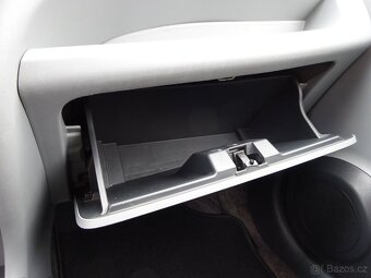 Nissan Pixo 1,0 i - 12