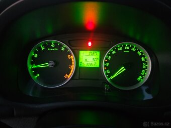 ŠKODA FABIA 1.2 51kW KOMBI AMBIENTE,KLIMA,SENZORY,ALU - 12