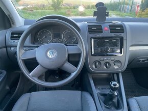 VW Golf V 1.9 TDI - 12