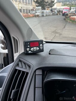 Ford Transit JUMBO chlaďák - poškozený motor - 12