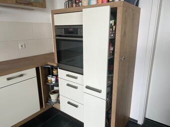 Moderní kvalitní kuchyňská linka - 12