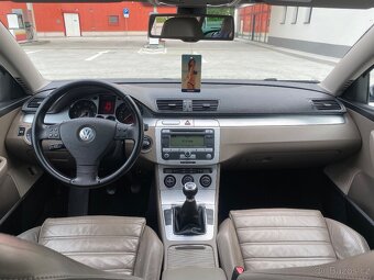 Volkswagen Passat Variant 2.0 TDI Highline - 12