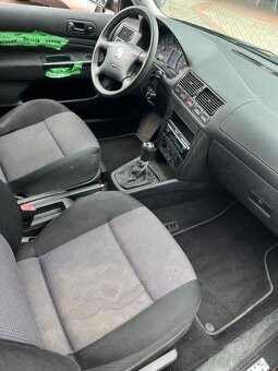 VW Golf 4 1.4 16V 55kw 6/2002 - 12
