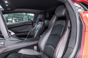Lamborghini Aventador LP700-4 z roku 2013 - 12