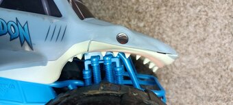 RC Monster Jam Megalodon Storm od Spinmaster - 12
