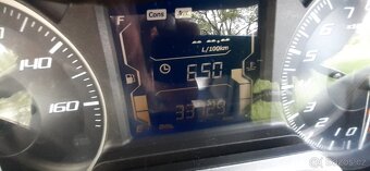 Yamaha X max 125 (2018 nové v čr ) - 12