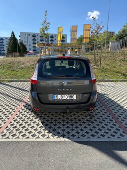 Renault Grand Scenic 3 1.9 dci - 12
