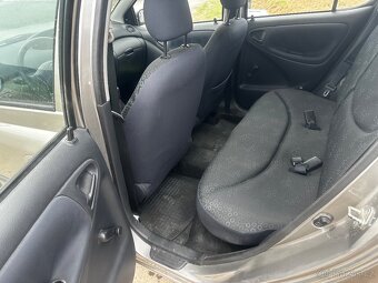 Toyota Yaris 1.0 VVT 5dv, r.v.12/2005, 48kW, dálniční známka - 12