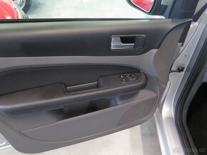 Ford Focus 1.6 16V 74kW klima,tempomat,1.majitel, po servise - 12