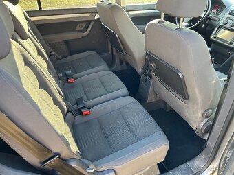 VW TOURAN 1.9 TDI R.v.2008 Navi Digi klima - 12