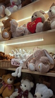 Prodejní dřevěné regály - levně - 12