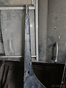Tatra 603 dveře, rámy, nádrž - 12